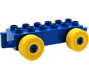 Duplo Blauw Auto Chassis 2 x 6 met Geel Wielen (trekhaak) (10715 / 14639)