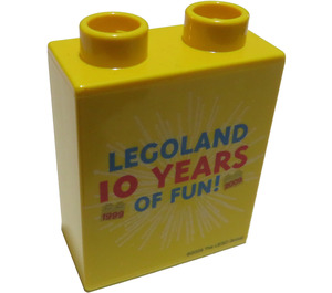 Duplo Brique 1 x 2 x 2 avec Legoland 10 Years de Fun sans tube à l'intérieur (4066)