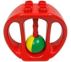 Duplo rouge Oval Rattle avec Green et Jaune Balle