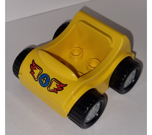 Duplo Amarillo Coche con "4" y Flames