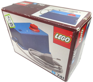 LEGO 12 V Transformer 220V TYPE II Set 741 Packaging