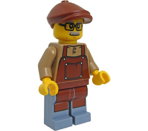 LEGO Alpine Lodge Male Lodge Owner minifiguur