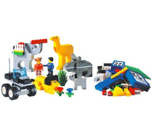 LEGO Animal Adventures Bucket Set 4116