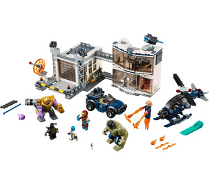 LEGO Avengers Compound Battle 76131