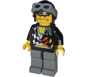 LEGO Backyard Blaster 2 (Bubba Blaster) with Black Aviator Helmet Minifigure