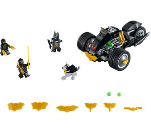 LEGO Batman: The Attack of the Talons Set 76110