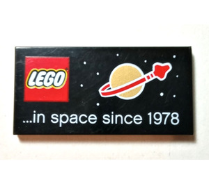 LEGO Noir Tuile 2 x 4 avec '...dans Espacer since 1978' (87079)