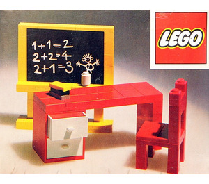 LEGO Blackboard und School Desk 291