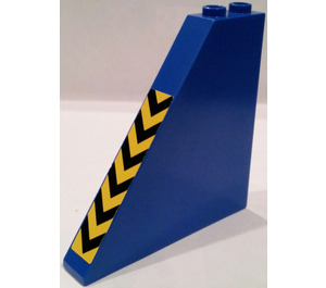 LEGO Bleu Pente 1 x 6 x 5 (55°) avec Jaune et Noir Danger Rayures Autocollant sans porte-goujons inférieurs (30249)