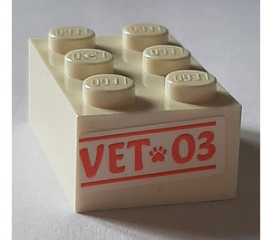 LEGO Mattoncino 2 x 3 con 'VET 03' Adesivo (3002)