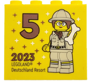 LEGO Тухла 2 x 4 x 3 с Besuchermeister 2023 Legoland Deutschland Resort и 5 Bronze (30144)