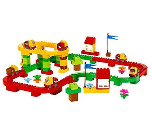 LEGO Brick Runner Set 9077