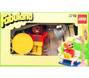 LEGO Bus Stop met Maximilian Mouse 3719