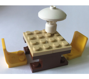 LEGO City Advent Calendar 2824-1 Subset Day 15 - Table with Lamp and Chairs