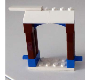LEGO City Advent Calendar Set 7553-1 Subset Day 11 - Wall with Doorway