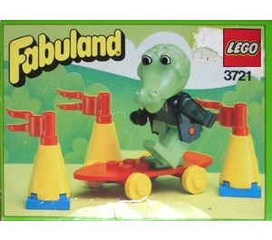 LEGO Clive Crocodile on his Skateboard 3721