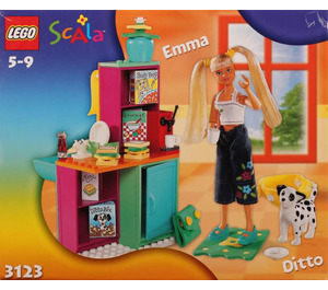 LEGO Emma's Chill-Out Kitchen Set 3123 Packaging