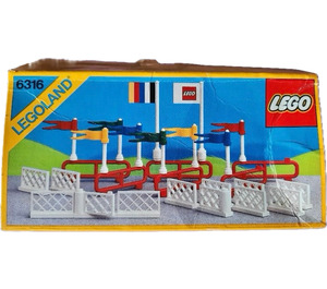 LEGO Flags and Fences Set 6316 Packaging