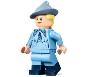 LEGO Fleur Delacour with Beauxbatons Uniform (Smirk / Scared) Minifigure