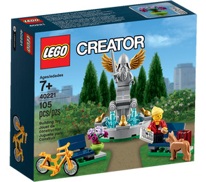 LEGO Fountain 40221 Packaging