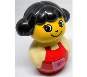 LEGO Girl avec rouge Base avec rouge Cœur dans pocket, blanc Haut avec rouge Overalls Primo Figure