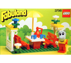 LEGO Hannah Hippopotamus sur une Picnic 3798