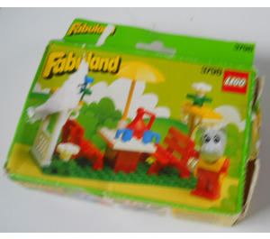 LEGO Hannah Hippopotamus sur une Picnic 3798 Packaging