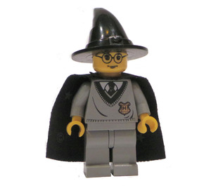 LEGO Harry Potter with Light Gray Hogwarts Uniform with Cape with Stars and Wizard Hat Minifigure