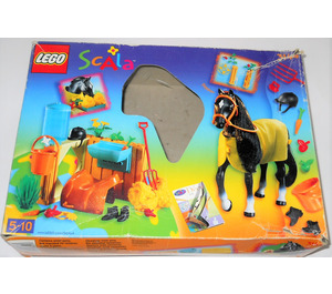 LEGO Cheval Stable 3144 Packaging