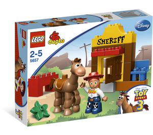 LEGO Jessie's Round-Up Set 5657 Packaging