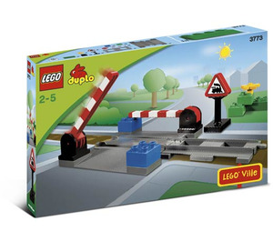 LEGO Level Crossing 3773 Packaging