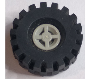 LEGO Lichtgrijs Wheel Rim Ø8 x 6.4 without Side Notch with Tyre 8/ 75 x 8 Offset Tread