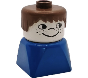 LEGO Mannelijk aan Blauw Basis met Bruin Haar en Freckles looking Rechts Duplo Figuur Duplo-figuur