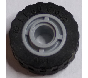LEGO Medium Stone Gray Wheel Hub Ø11.2 x 8 with Centre Groove with Tire Ø 17.6 x 6.24 without Band
