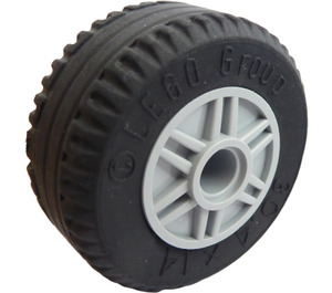 LEGO Mittleres Steingrau Wheel Rim Ø18 x 14 with Pin Hole with Tire Ø30.4 x 14 (Thick Rubber)