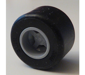 LEGO Medium Stone Gray Wheel Rim Ø8.1 x 9mm (Notched Hole, Reinforced Back) with Tire Ø14.6 X 9mm