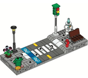 LEGO Minifigure Crossing Stand Set EG00120