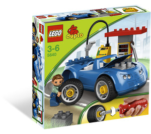LEGO Petrol Station Set 5640 Packaging