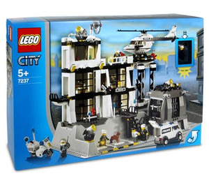 LEGO Police Station Set (without Light Up Minifigure) 7237-2 Packaging