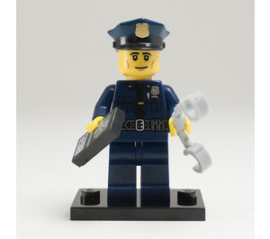 LEGO Policeman Set 71000-6