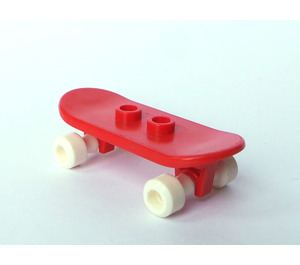 LEGO Rød Minifig Skateboard with Two White Wheels