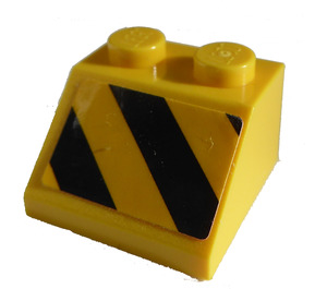 LEGO Steigung 2 x 2 (45°) mit Schwarz und Gelb Streifen Danger - Recht Seite Aufkleber (3039)