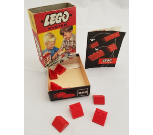 LEGO Sloping Roof Bricks 2 x 2 Set (Red) 282-1
