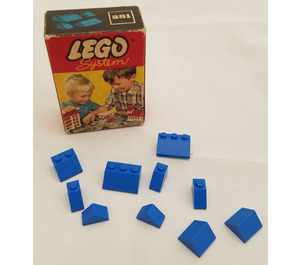 LEGO Sloping Roof Bricks Set (Blue) 281-2