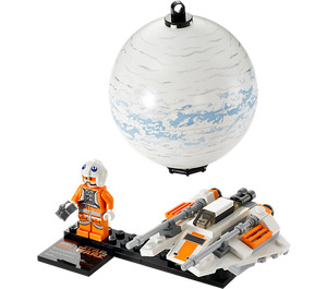 LEGO Snowspeeder & Planet Hoth 75009