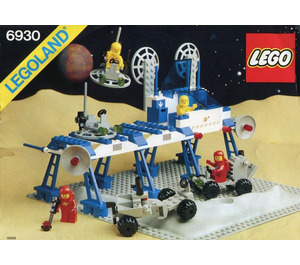 LEGO Space Supply Station 6930