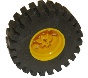 LEGO Technic Tyre Ø62.4 X 20 with Technic Hub Ø30.4 X 20 (4266)