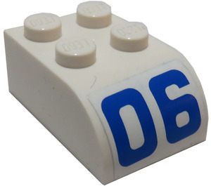 LEGO blanc Pente Brique 2 x 3 avec Haut incurvé avec '06' Autocollant (6215)