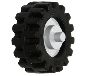 LEGO Weiß Rad Centre mit Stub Axles mit Reifen mit Offset Treten mit Band Around Center of Treten