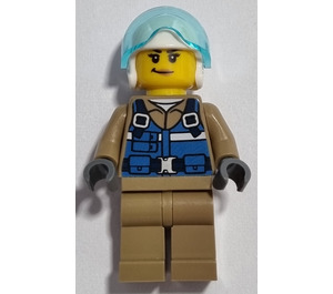 LEGO Wildlife Rescue Pilot med Hjelm og Eyelashes Minifigur